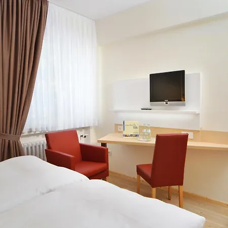 Ludwig Superior كولونيا