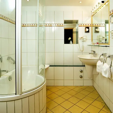 Ludwig Superior كولونيا