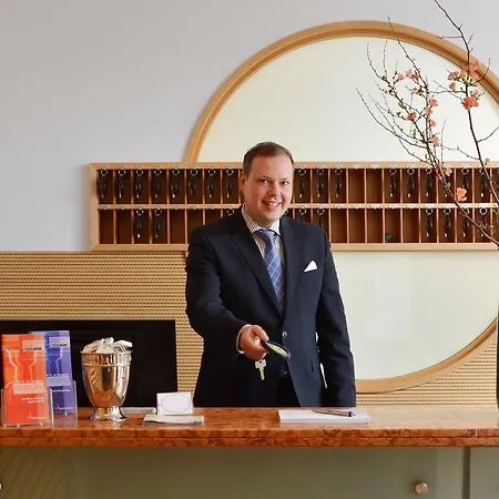 Ludwig Superior Otel