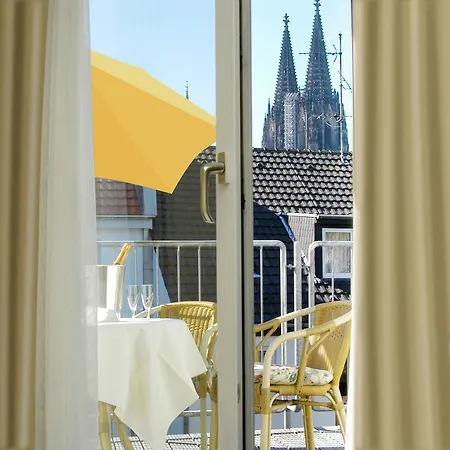 Hotel Ludwig Superior 3*